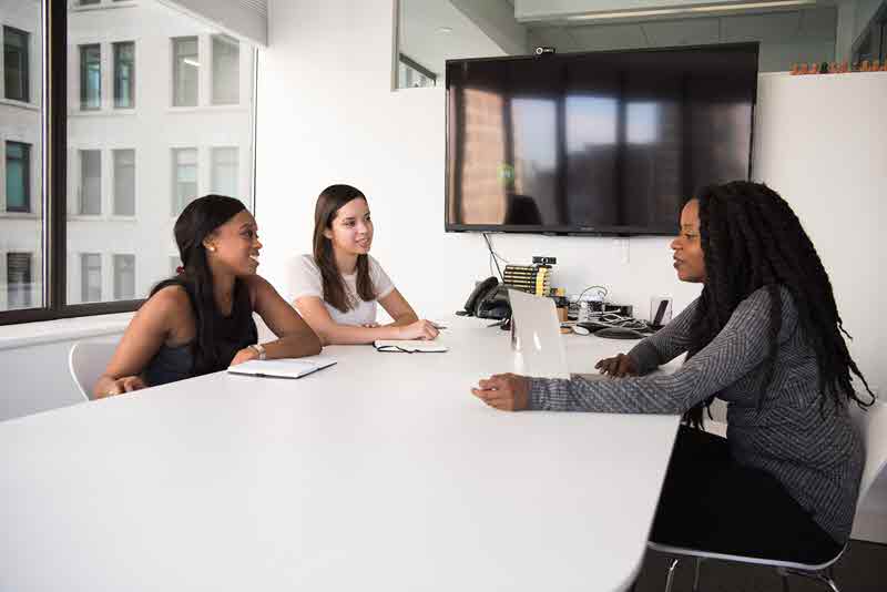 Score with authenticity in the job interview
